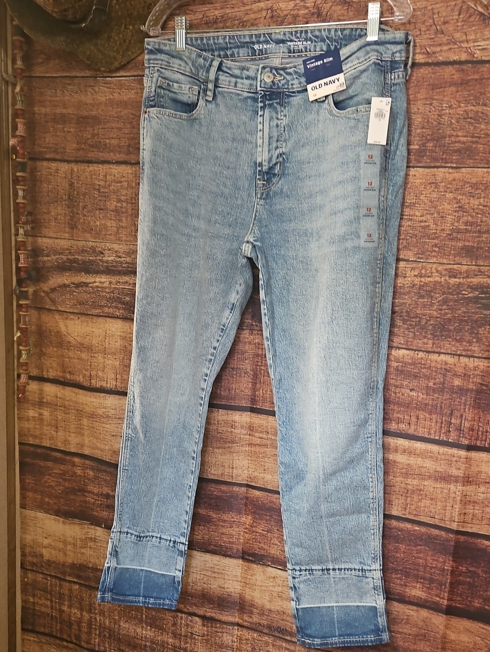 NWT "Old Navy Vintage Slim" Classic Lite-wash Ladies Denim Jeans Sz 12 🩵